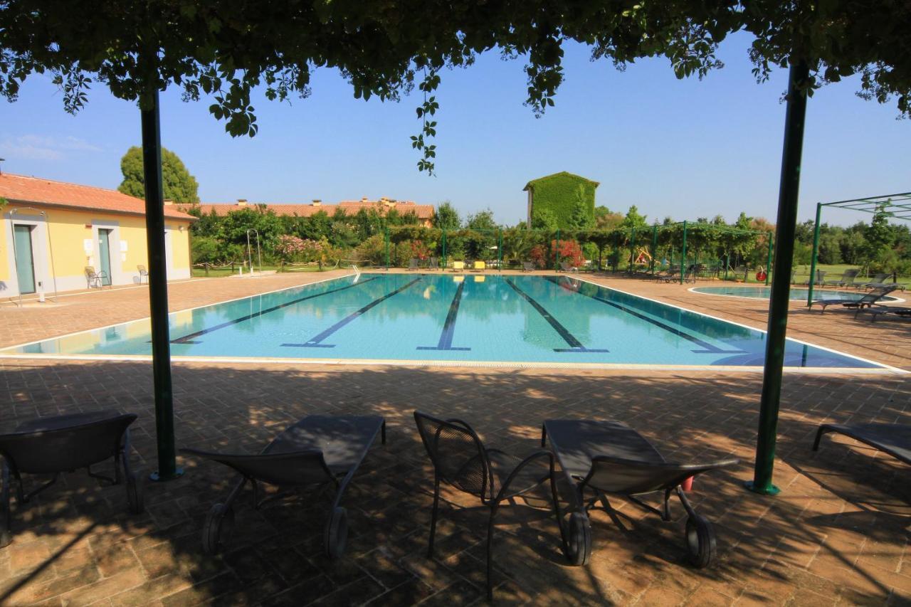 Campastrello Sport Hotel Residence Кастаньєто-Кардуччі Екстер'єр фото